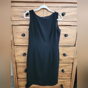 Elegant Black Sleeveless Dress